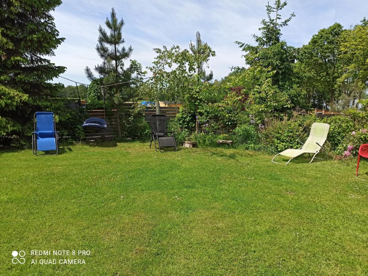 Dom Z Ogrodem Villa Laka  ภายนอก รูปภาพ