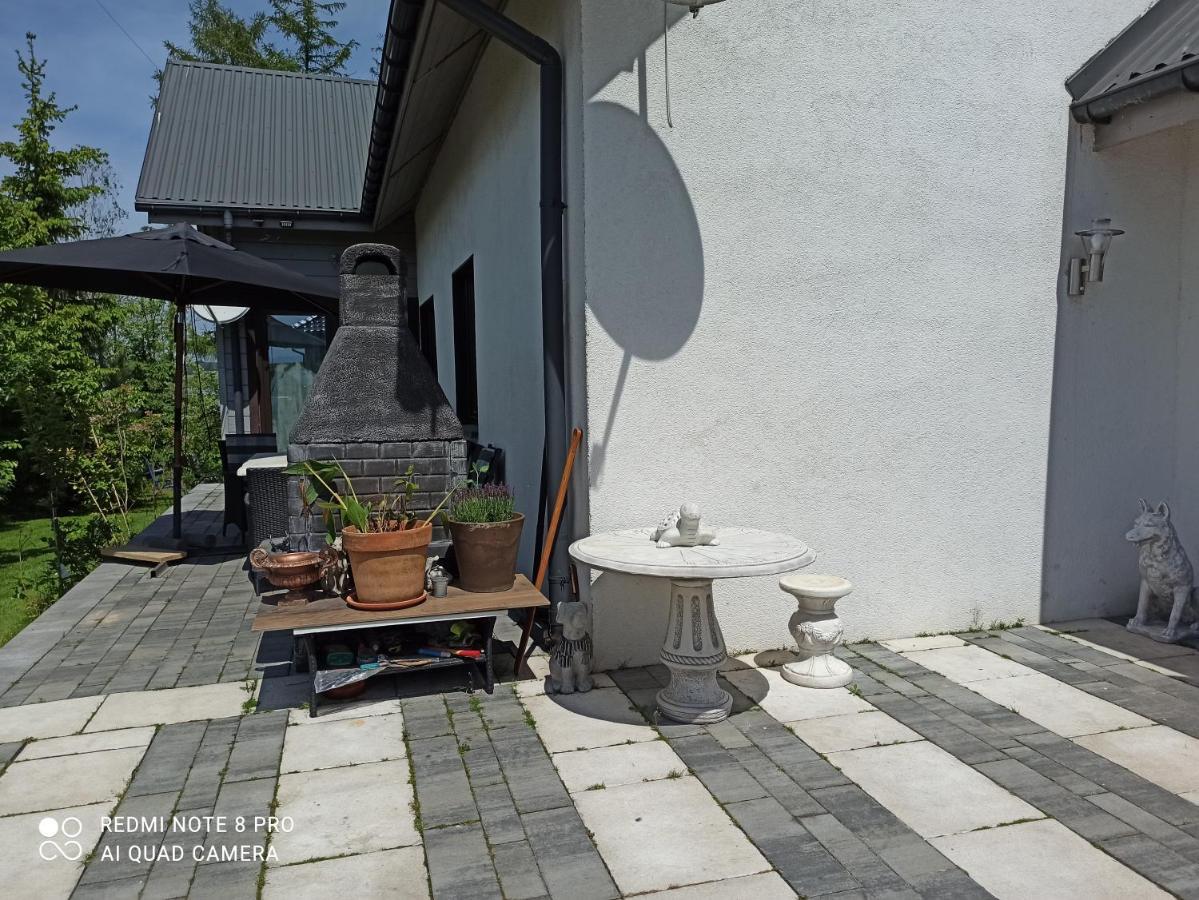 Dom Z Ogrodem Villa Laka  ภายนอก รูปภาพ