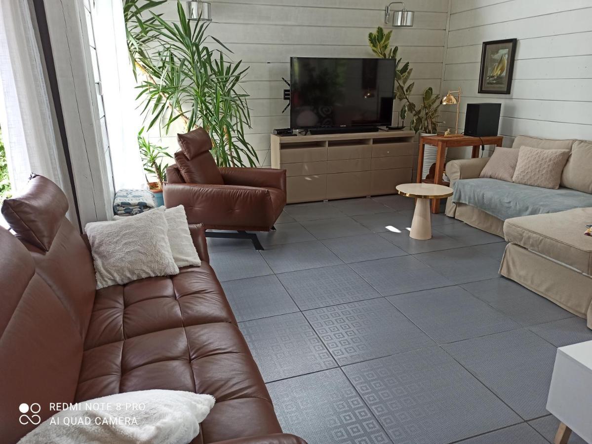 Dom Z Ogrodem Villa Laka  ภายนอก รูปภาพ